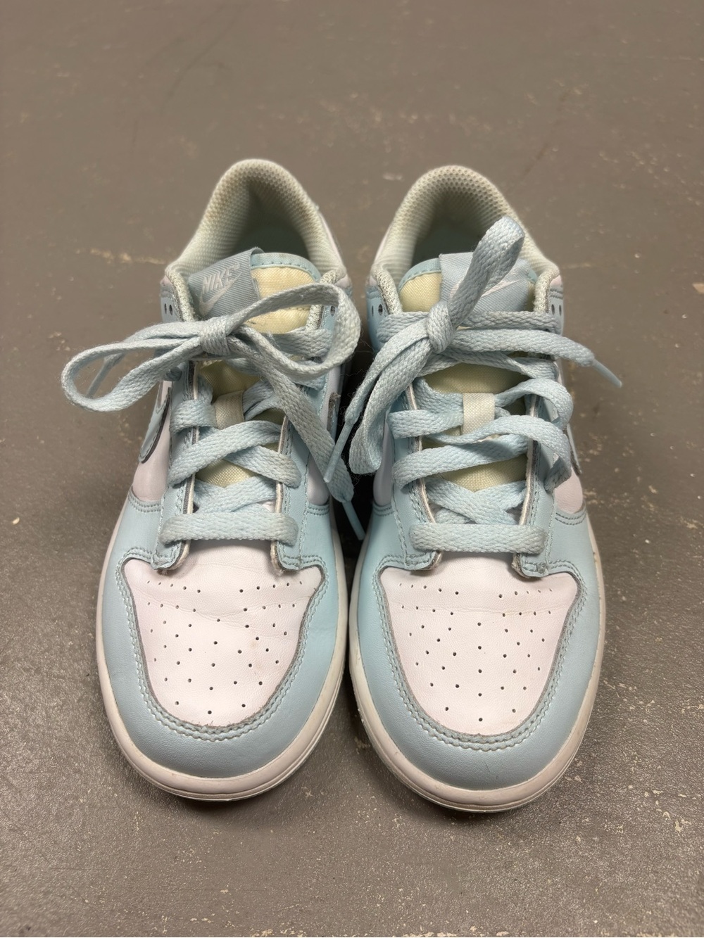 Nike Glacier Blue Low Dunks Youth/Girls 3 Sneakers